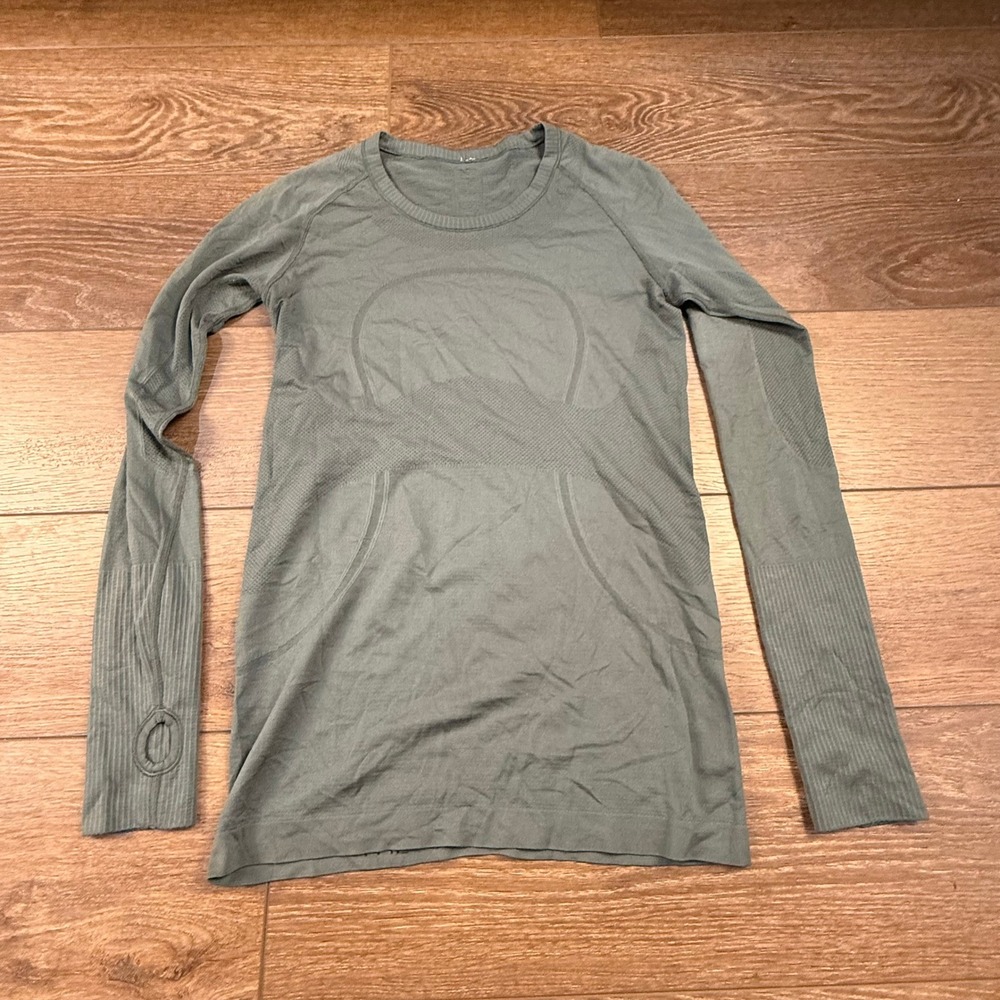 Lululemon Swiftly Tech Long Sleeve Shirt Thumbholes Women's Olive Green Size 8